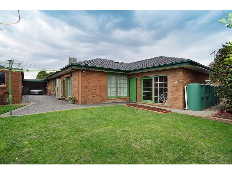 12 Stockmans Drive, Vermont South VIC 3133