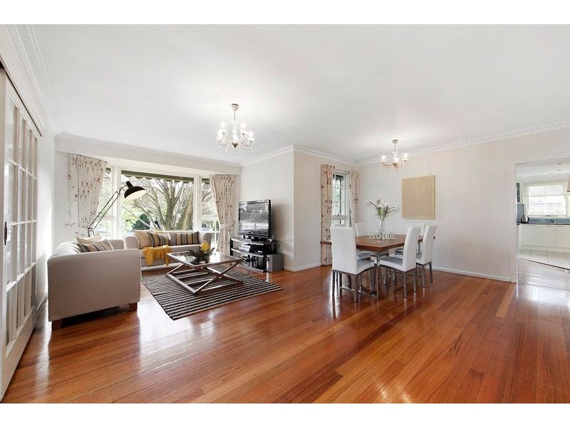 330 Gallaghers Road, Glen Waverley VIC 3150