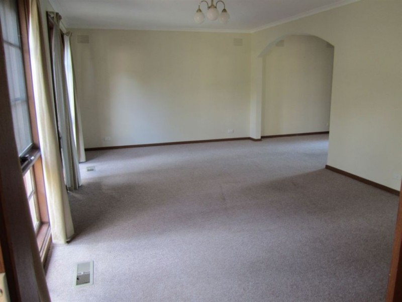 74 King Arthur Drive, Glen Waverley VIC 3150