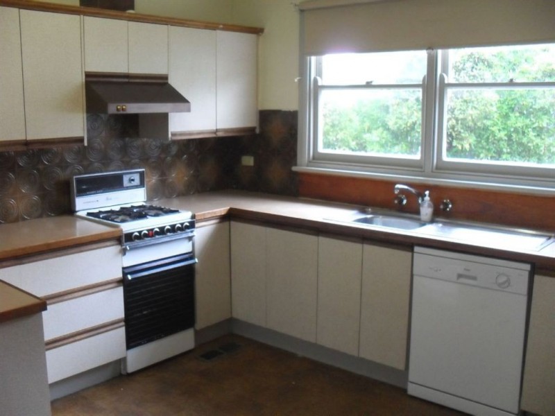 19 Carrol Grove, Mount Waverley VIC 3149