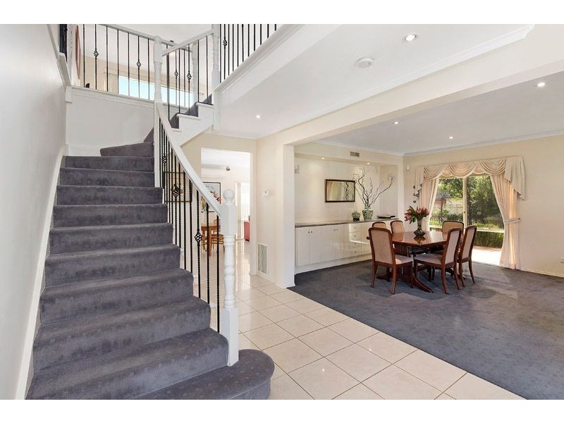 1 Earls Court, Wantirna South VIC 3152