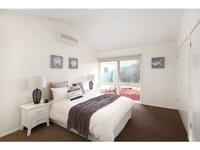 11 Leewarra Drive, Glen Waverley VIC 3150