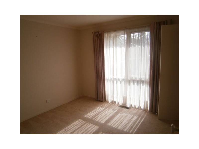 2/16 Biscayne Drive, Mount Waverley VIC 3149