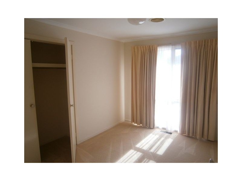 2/16 Biscayne Drive, Mount Waverley VIC 3149