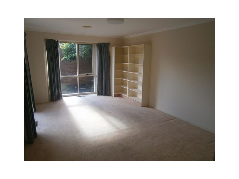 2/16 Biscayne Drive, Mount Waverley VIC 3149