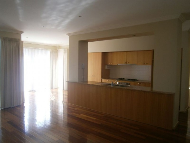 10 Lakeview Court, Glen Waverley VIC 3150