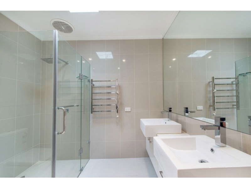 35 Nottingham Street, Glen Waverley VIC 3150