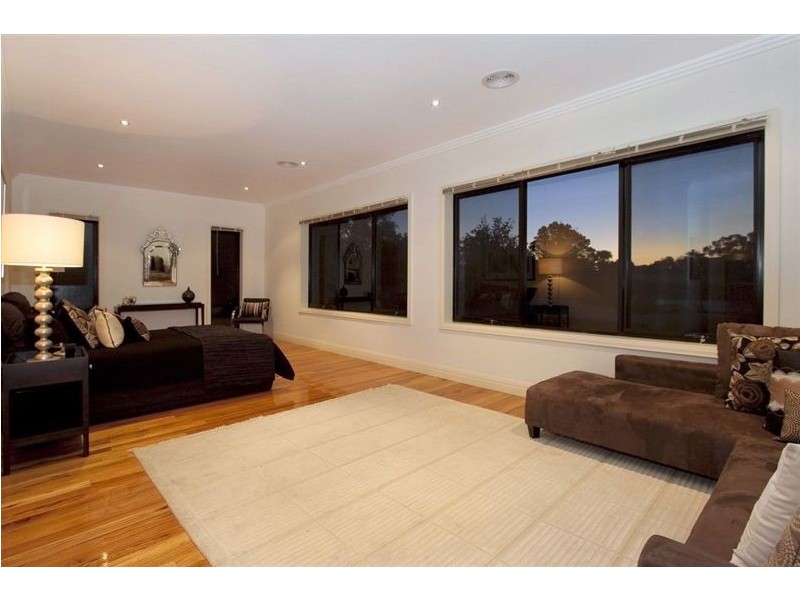 37 Medina  Road, Glen Waverley VIC 3150