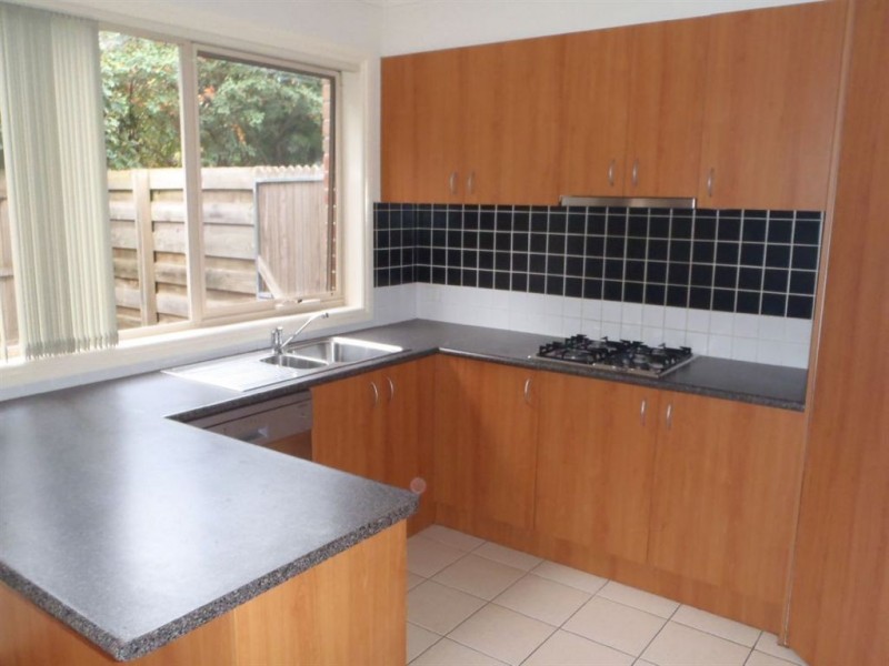 4/1340 High Street Road, Wantirna South VIC 3152