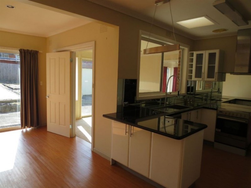 5 Grace Street, Glen Waverley VIC 3150