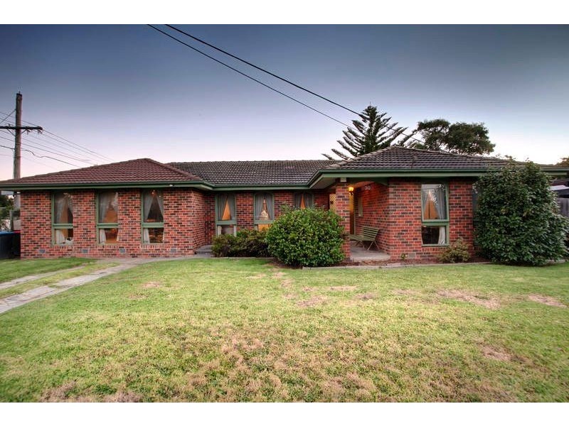 30 Michele Drive, Scoresby VIC 3179
