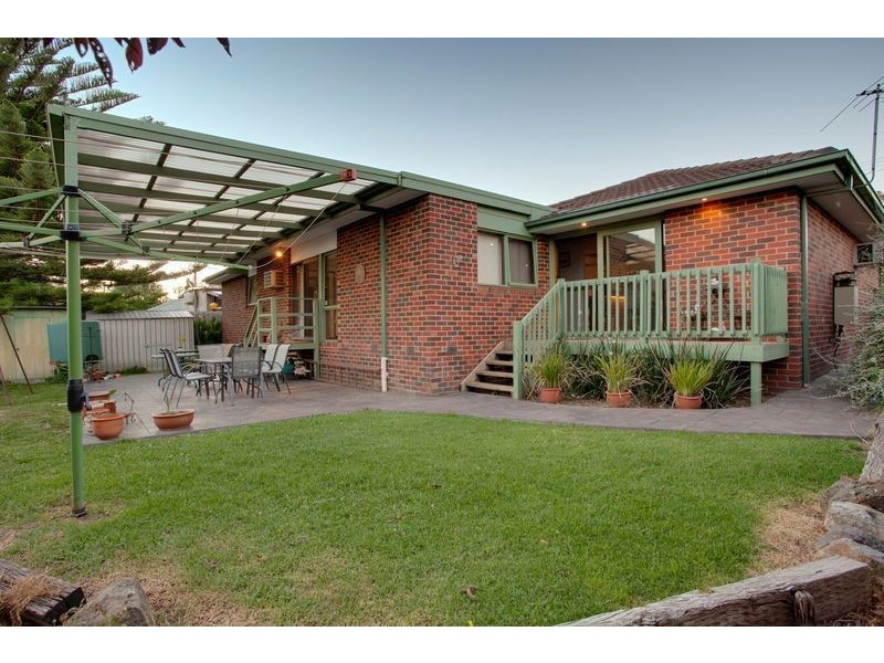 30 Michele Drive, Scoresby VIC 3179