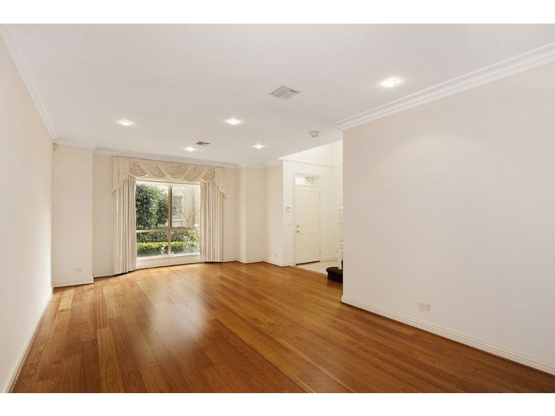 2/547-555 High Street Road, Mount Waverley VIC 3149