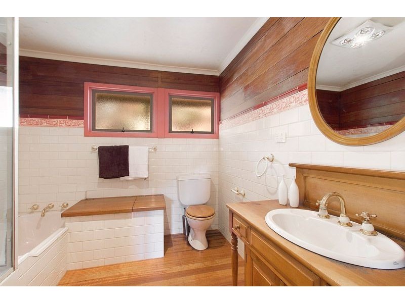 1 Solway Drive,, Glen Waverley VIC 3150