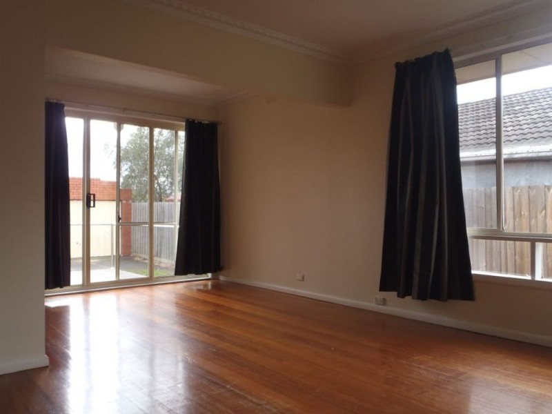 4 Crocus Crescent, Glen Waverley VIC 3150