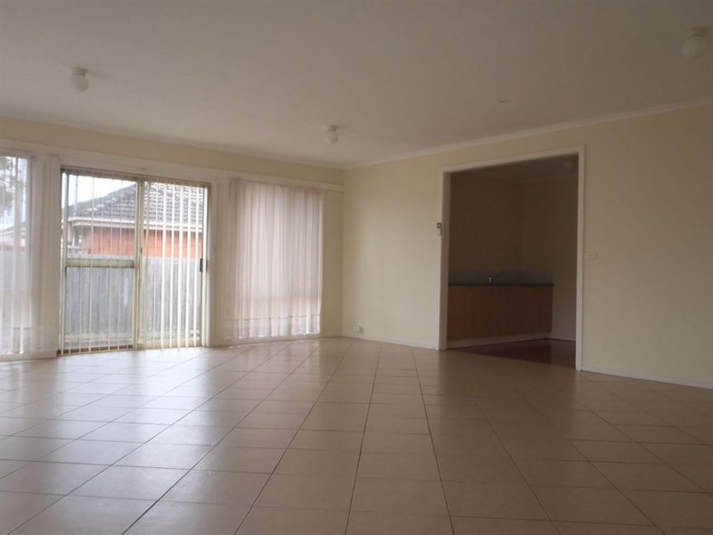 4 Crocus Crescent, Glen Waverley VIC 3150