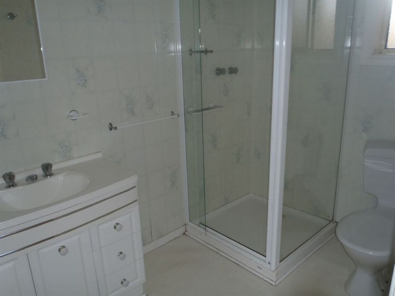 4 Crocus Crescent, Glen Waverley VIC 3150