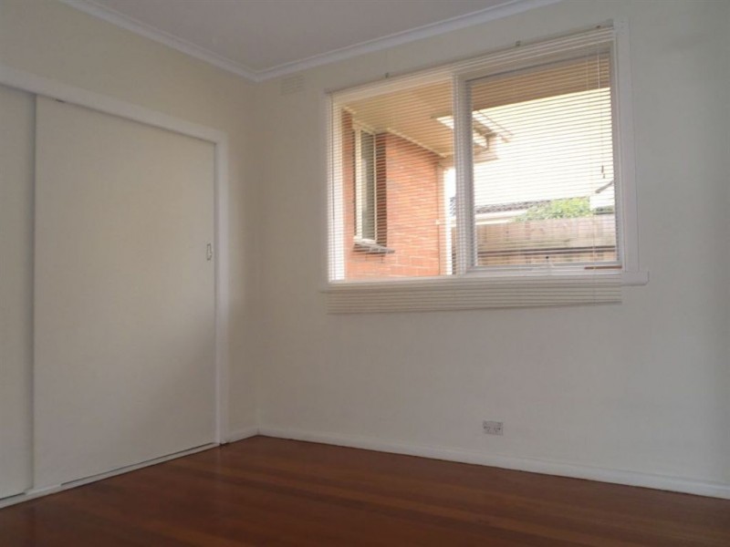 4 Crocus Crescent, Glen Waverley VIC 3150