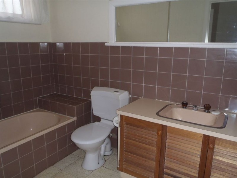 4 Crocus Crescent, Glen Waverley VIC 3150