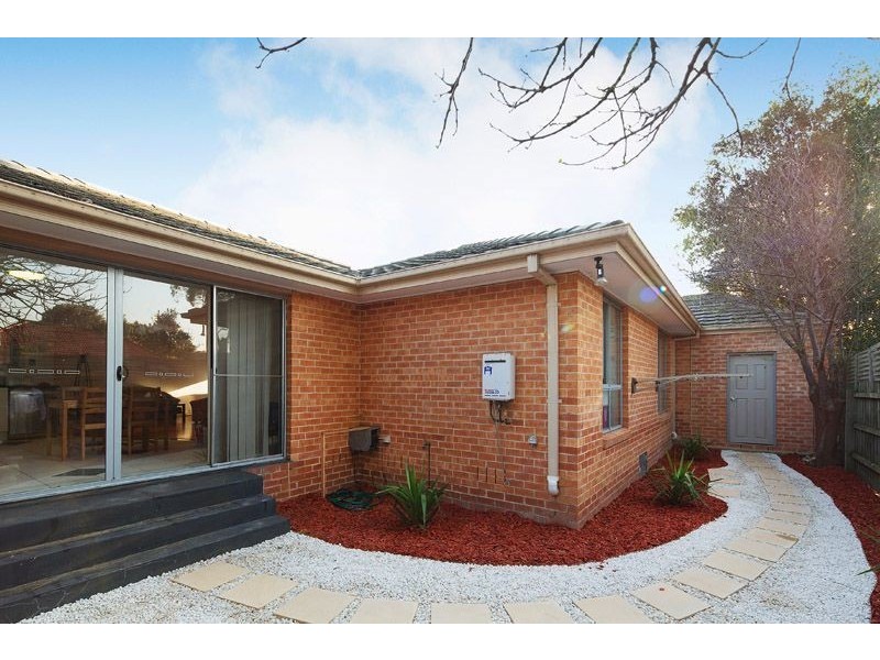 2/11 Melaleuca Drive, Glen Waverley VIC 3150
