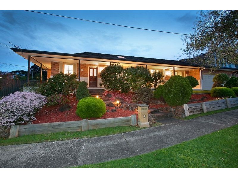 33 Strickland Drive, Wheelers Hill VIC 3150