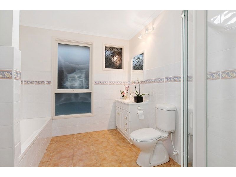 33 Strickland Drive, Wheelers Hill VIC 3150