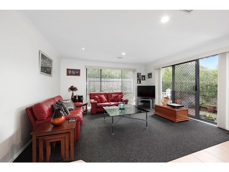 2 Coptfold Court, Glen Waverley VIC 3150