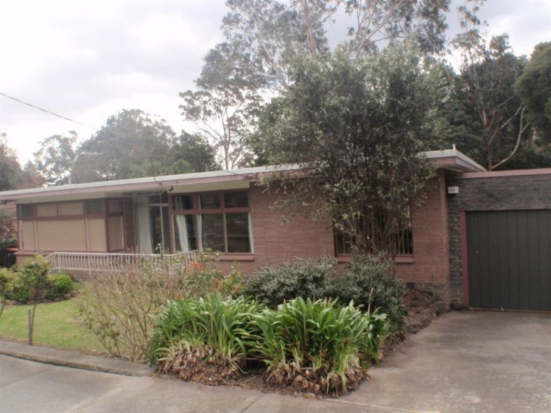 23 Greenways Road, Glen Waverley VIC 3150