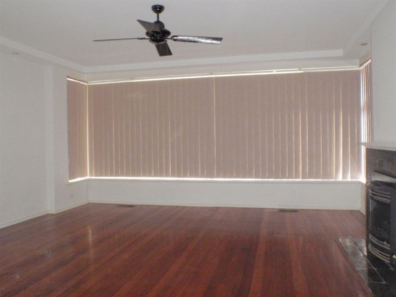 23 Greenways Road, Glen Waverley VIC 3150