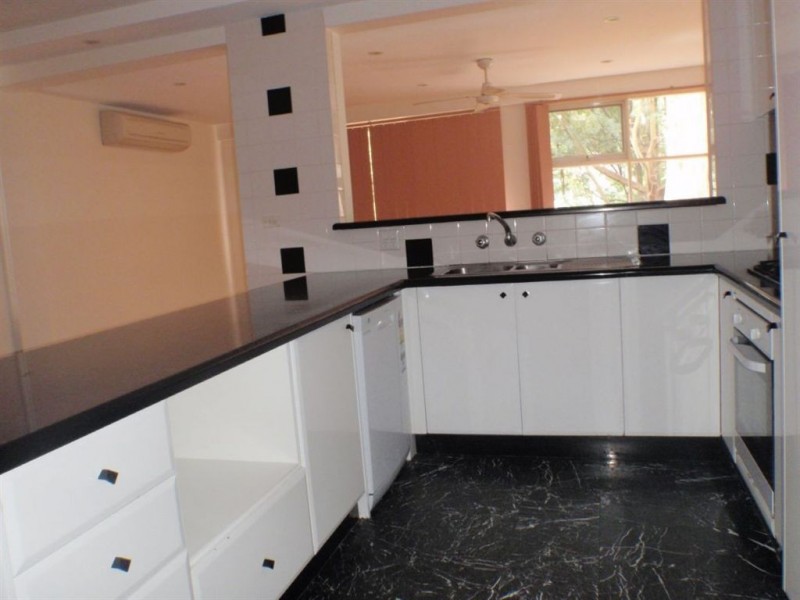 23 Greenways Road, Glen Waverley VIC 3150