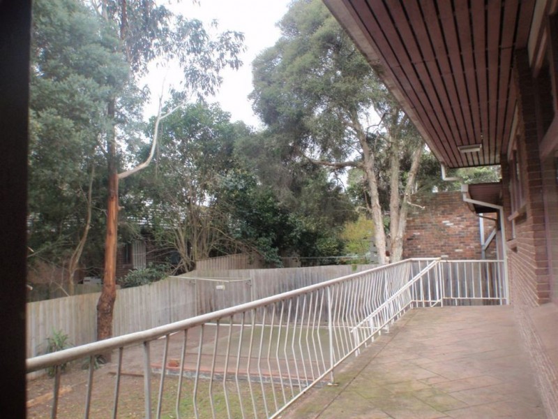 23 Greenways Road, Glen Waverley VIC 3150