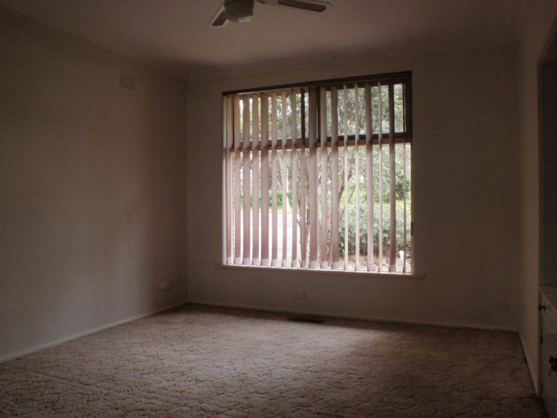 23 Greenways Road, Glen Waverley VIC 3150