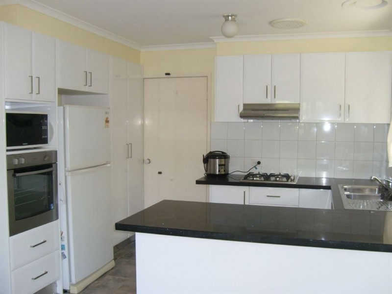 116 Capital Ave, Glen Waverley VIC 3150