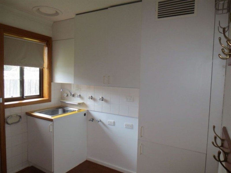 8 Shield Court, Glen Waverley VIC 3150