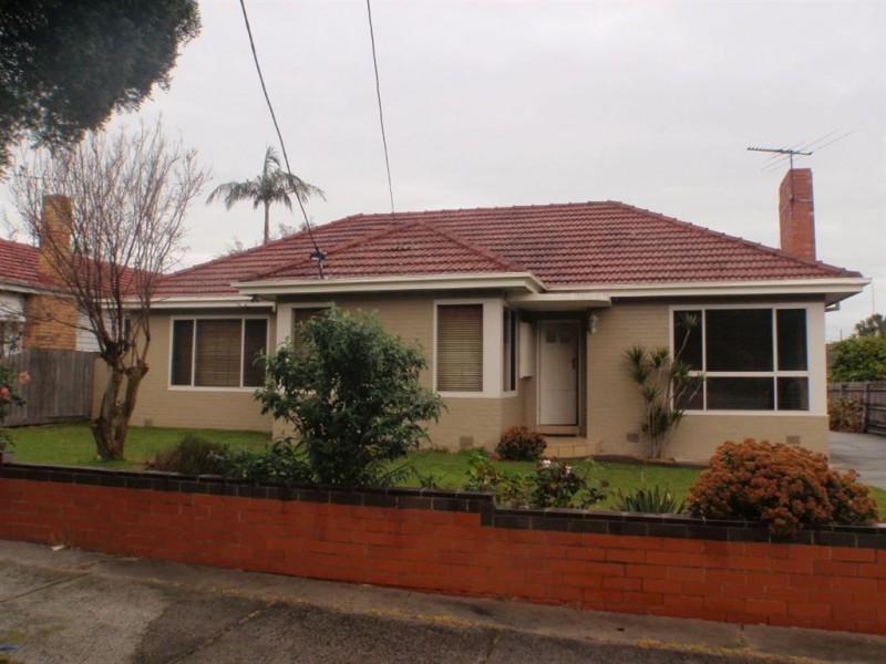 1/4 Mortimer Street, Huntingdale VIC 3166