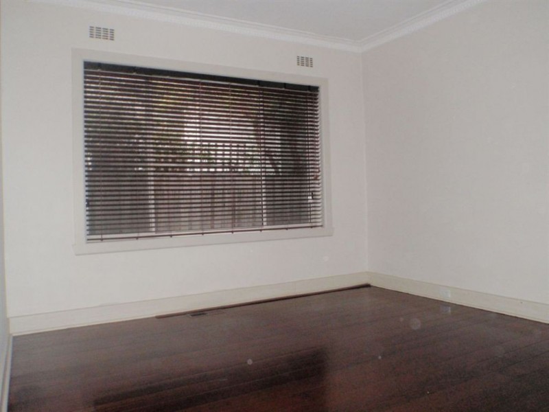 1/4 Mortimer Street, Huntingdale VIC 3166