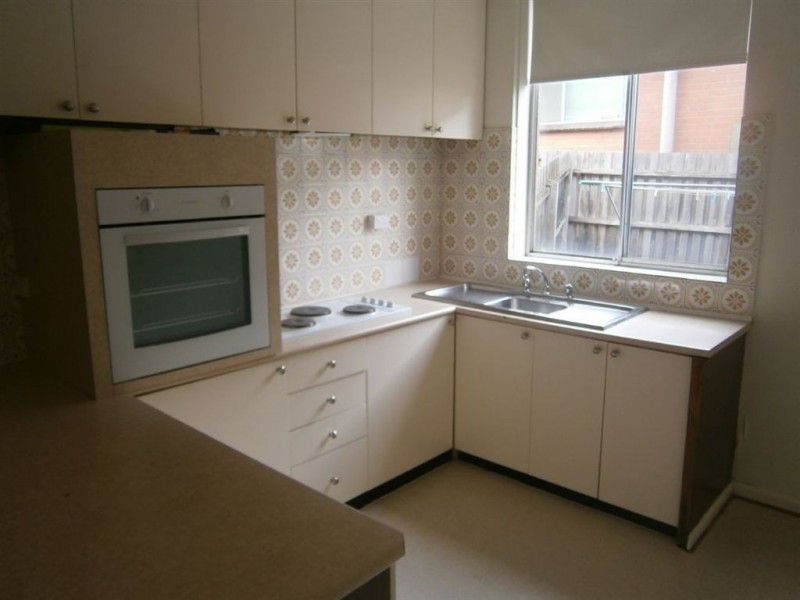 1/60 Ferntree Gully Road, Oakleigh East VIC 3166