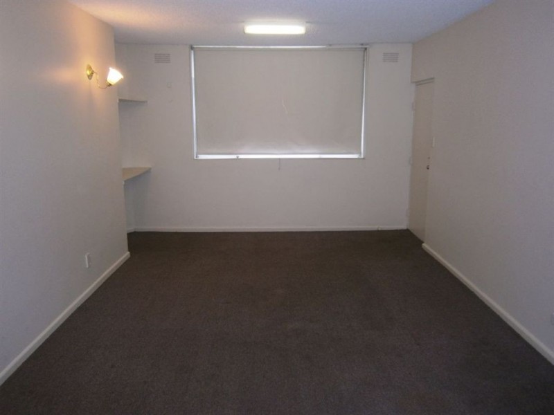 1/60 Ferntree Gully Road, Oakleigh East VIC 3166