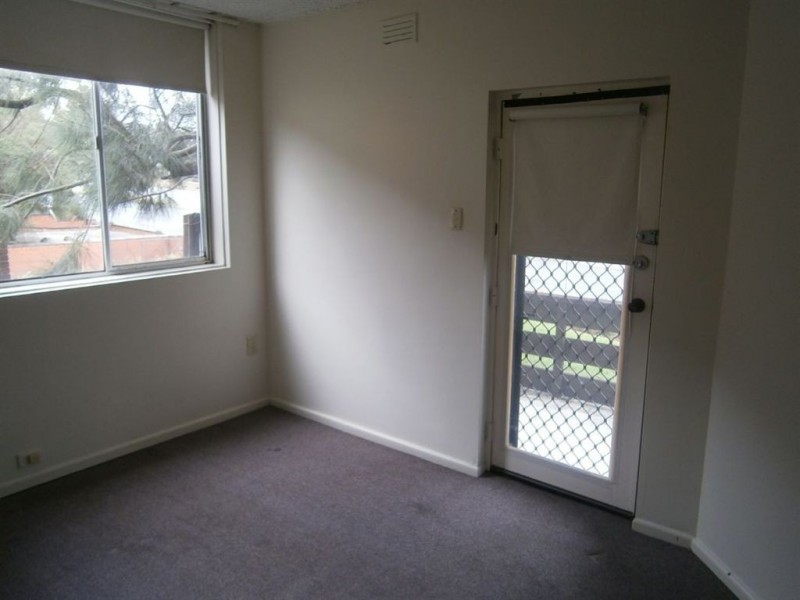 1/60 Ferntree Gully Road, Oakleigh East VIC 3166