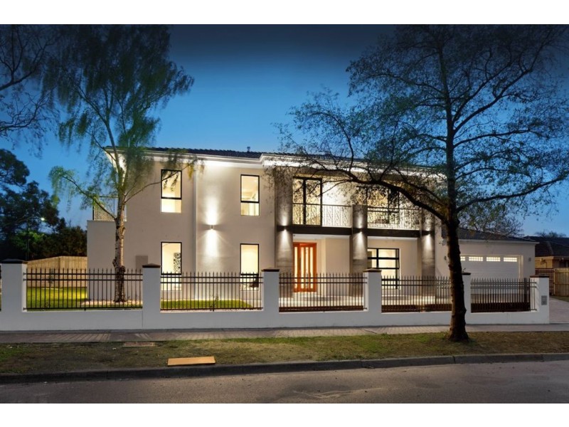 1 Burramine Road, Glen Waverley VIC 3150