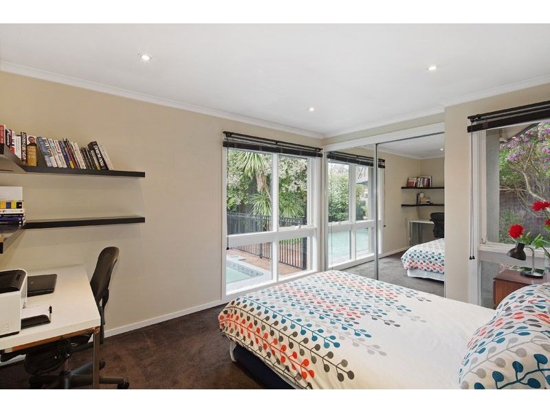 6 Chapman Boulevard, Glen Waverley VIC 3150
