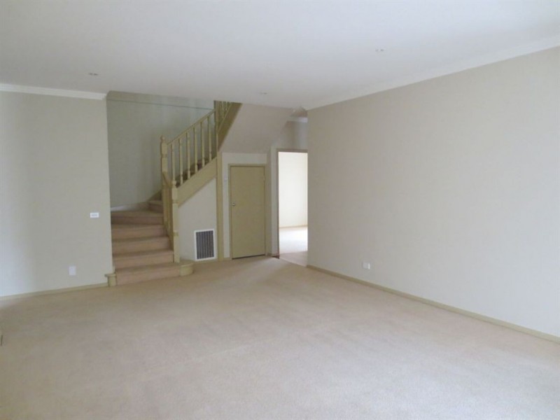 10 Lakeview Court, Glen Waverley VIC 3150