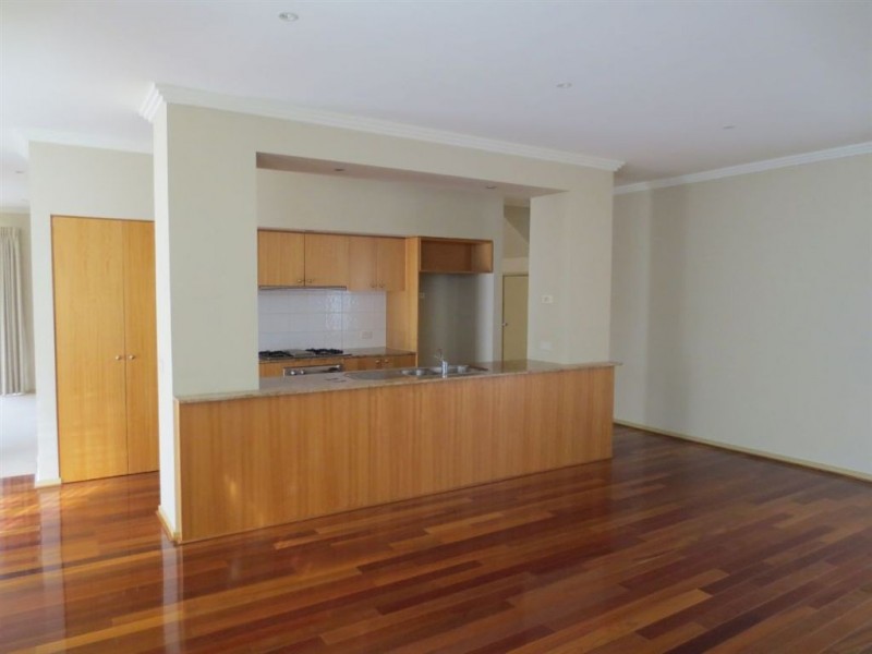 10 Lakeview Court, Glen Waverley VIC 3150