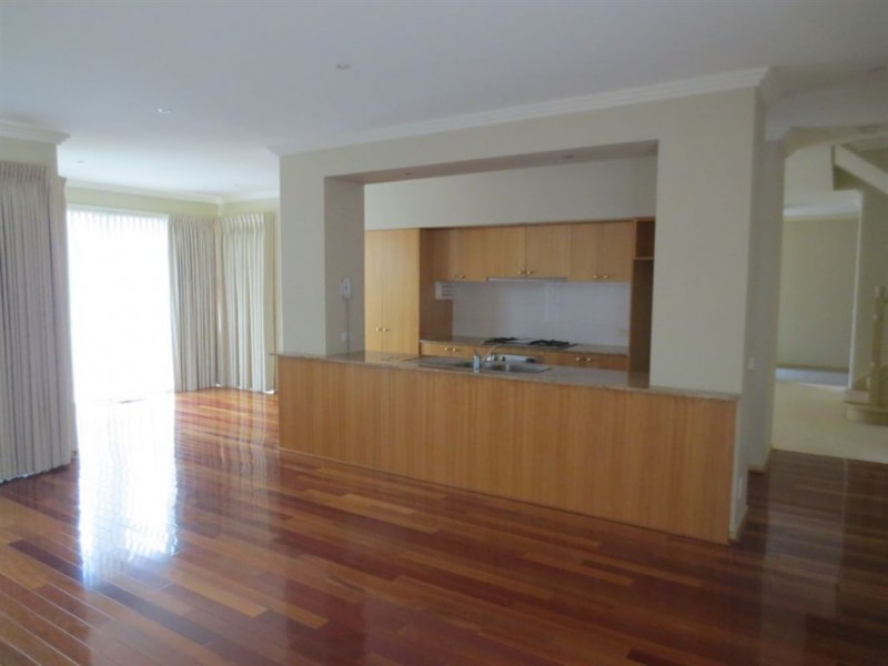 10 Lakeview Court, Glen Waverley VIC 3150