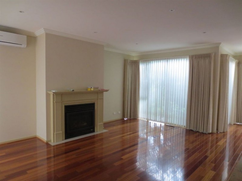 10 Lakeview Court, Glen Waverley VIC 3150