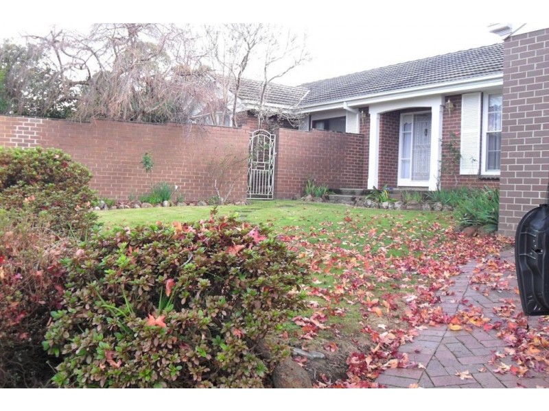 1 Trenton Avenue, Glen Waverley VIC 3150