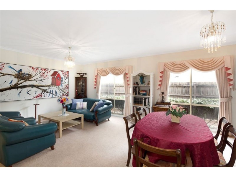 54 Medina Road, Glen Waverley VIC 3150