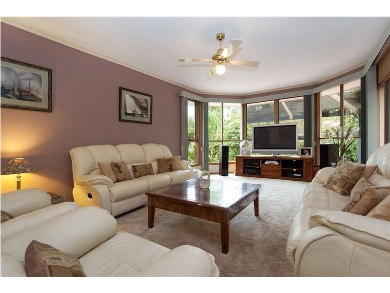 5 Redfield Court, Wheelers Hill VIC 3150