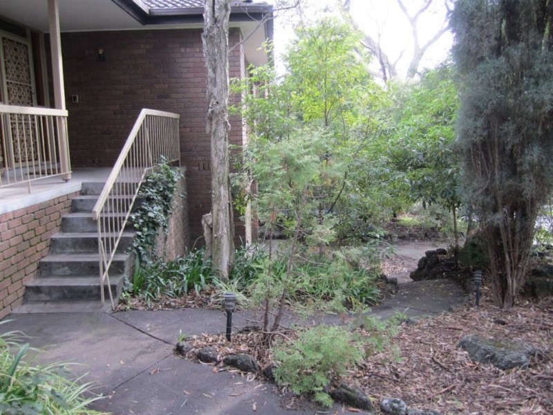 9 Greenbriar Avenue, Wheelers Hill VIC 3150