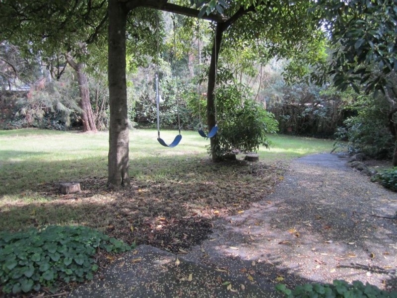 9 Greenbriar Avenue, Wheelers Hill VIC 3150